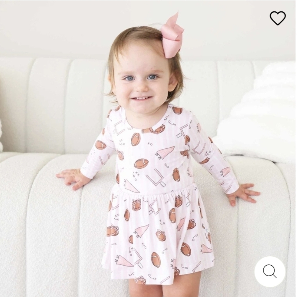 🌼$15 Caden Lane Twirl Touchdown Dress